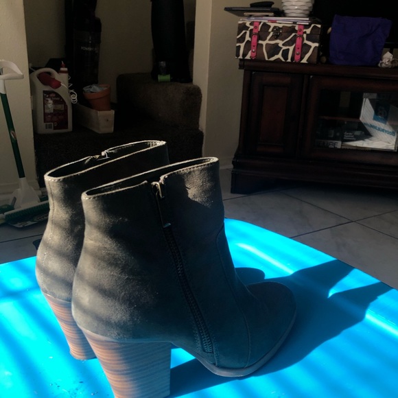 Olive Green booties - Picture 2 of 4